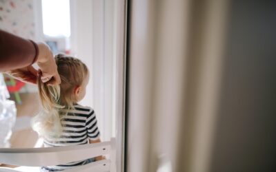 Why Simple Routines For Moms Make Life Easier (and How to Stick to One that Works for You)